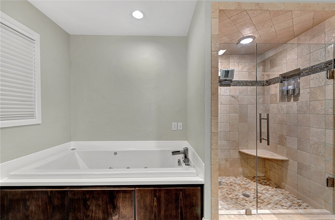 A & A 1st Rev Bentonville - Residential