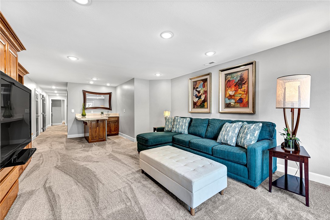 A & A 1st Rev Bentonville - Residential