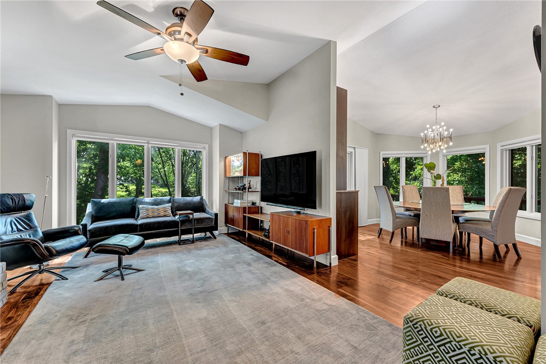 A & A 1st Rev Bentonville - Residential