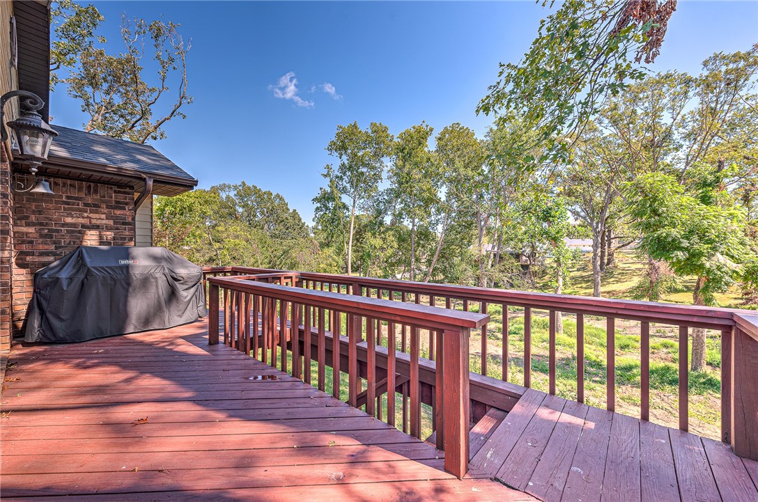 A & A 1st Rev Bentonville - Residential