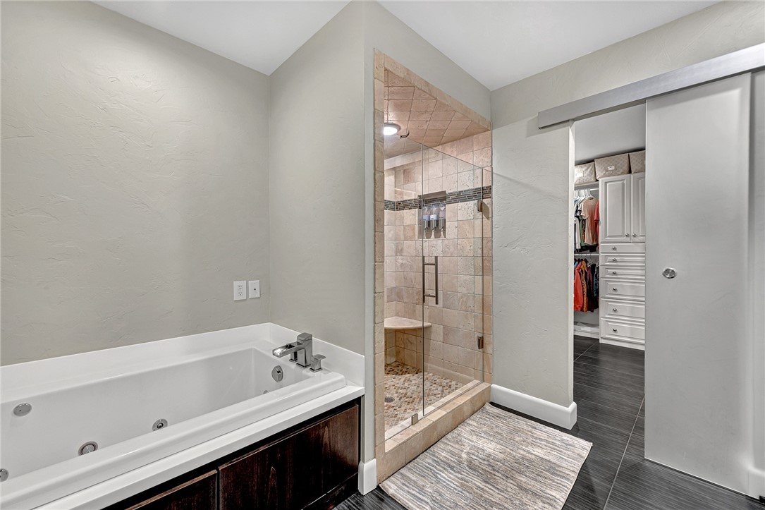 A & A 1st Rev Bentonville - Residential