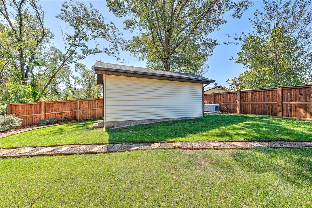 A & A 1st Rev Bentonville - Residential