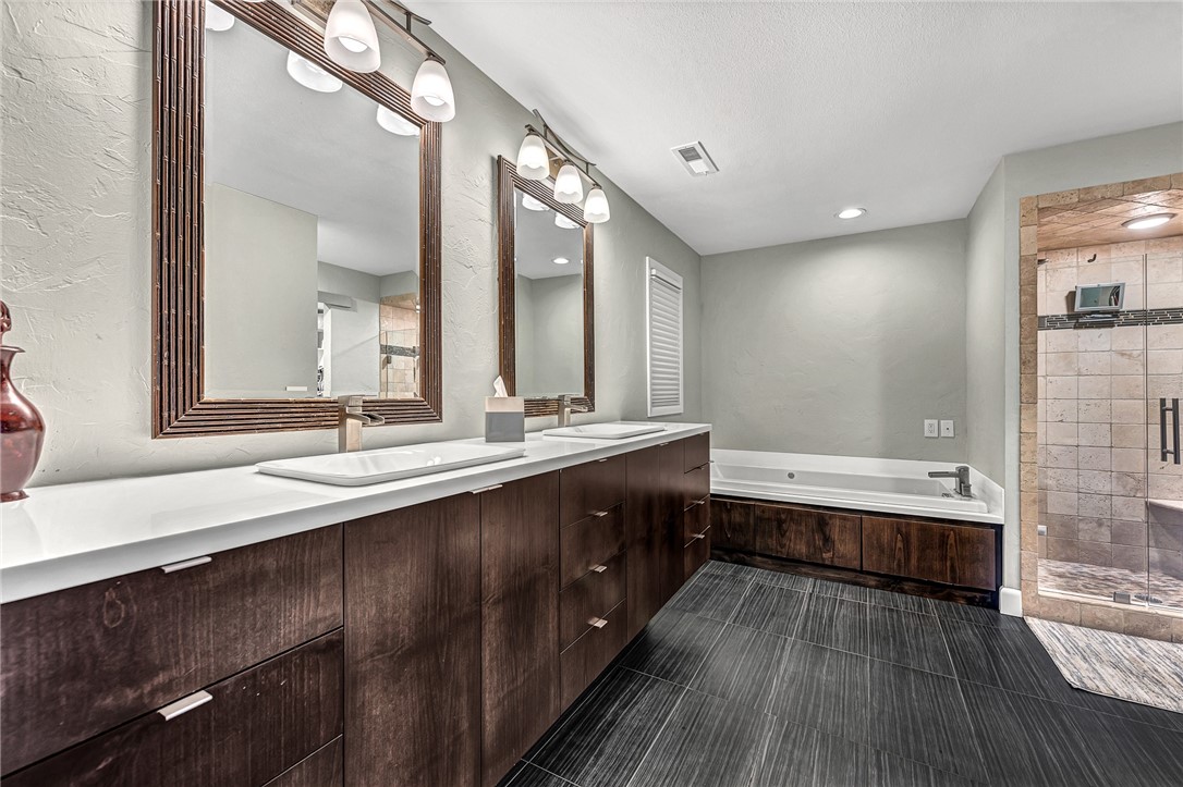 A & A 1st Rev Bentonville - Residential