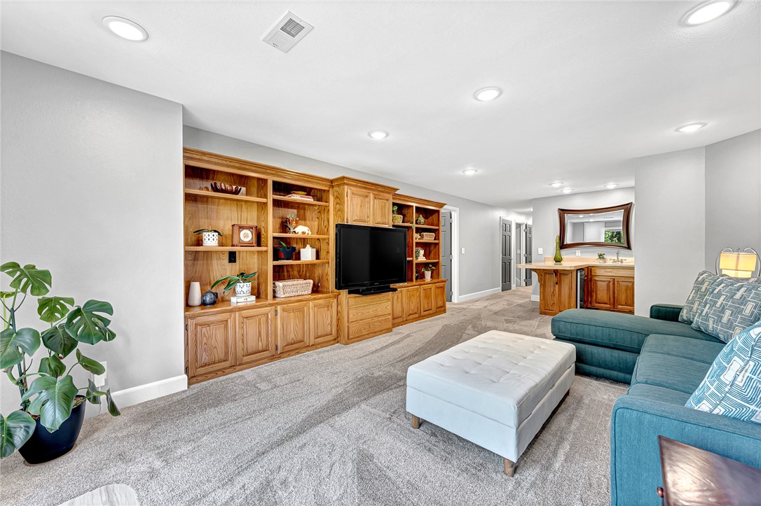 A & A 1st Rev Bentonville - Residential