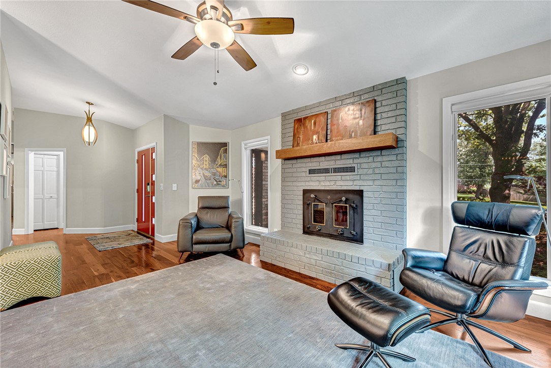 A & A 1st Rev Bentonville - Residential