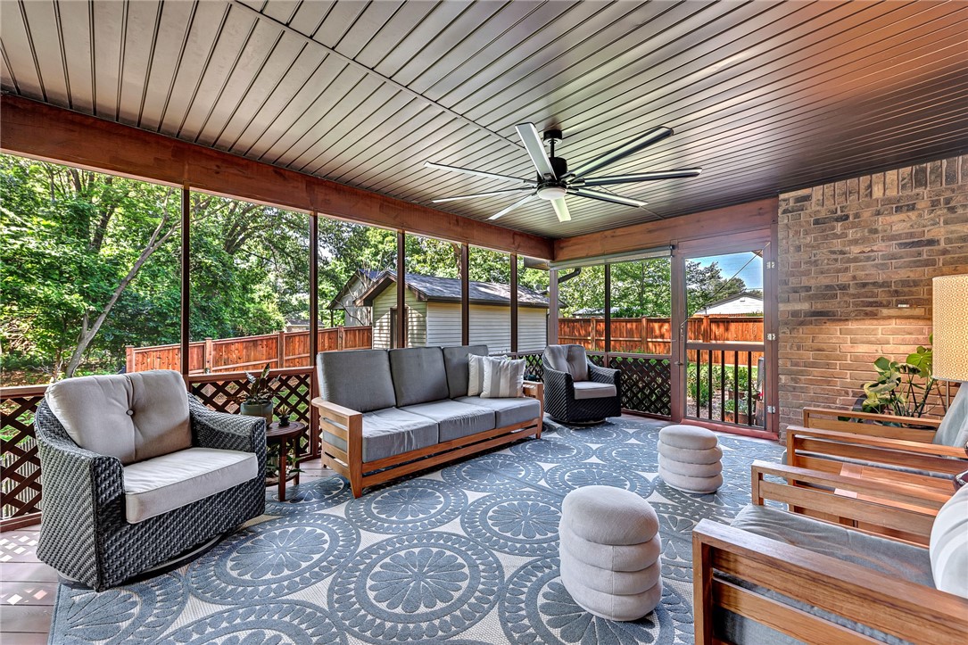 A & A 1st Rev Bentonville - Residential