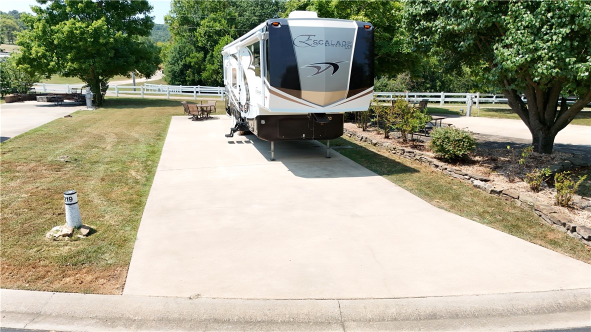 Outdoor Resorts in the Ozarks - Land