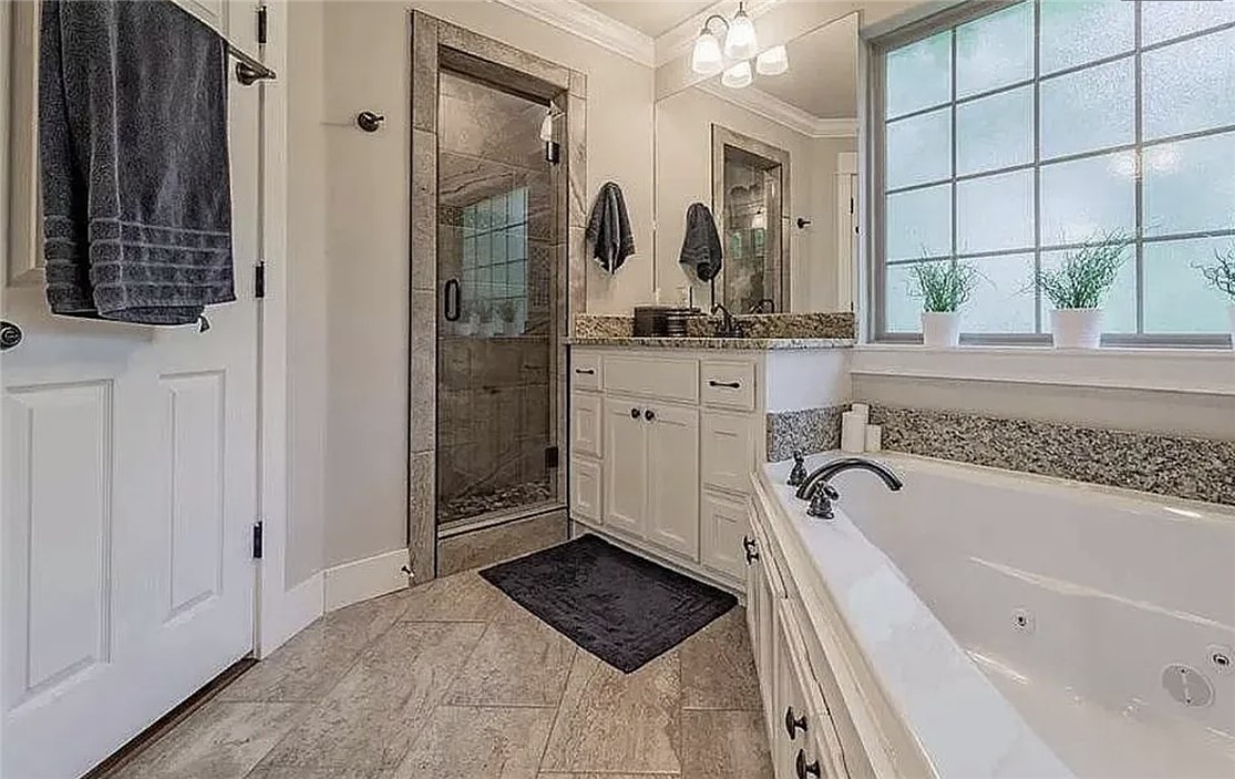 Warwick Sub Bvv - Residential Lease