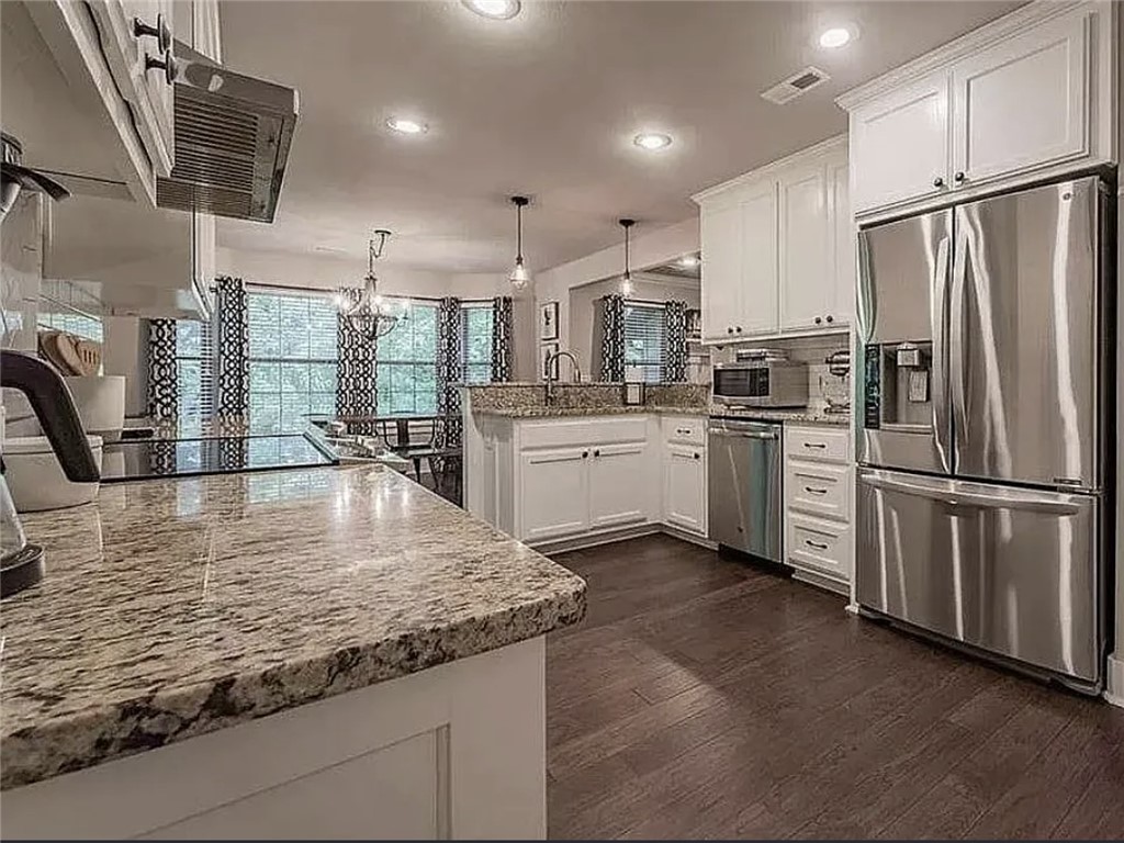 Warwick Sub Bvv - Residential Lease