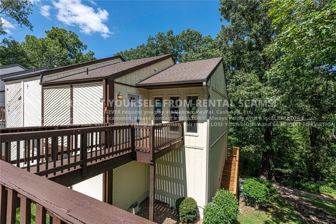 COMING SOON! Available approx. 7/16/26! Don't miss out on this 3 bedroom 1 full bathroom & 1 half bathroom townhome located
just minutes away from Lake Windsor, walking trails, shopping, and eateries! Head inside from the porch deck into the living room with hardwood flooring, lots of natural lighting, and access to the top back deck! Flow into the kitchen that's provided with a refrigerator, oven, microwave, and highlighted with a sky light! Head downstairs to check out the primary bathroom and bedroom that has access to the bottom back deck! Enjoy outdoor activities on the surrounding trails and on the tennis courts! BONUS: All
appliances included! *Tenant is responsible for all utilities *No large pets *Small Pets Negotiable