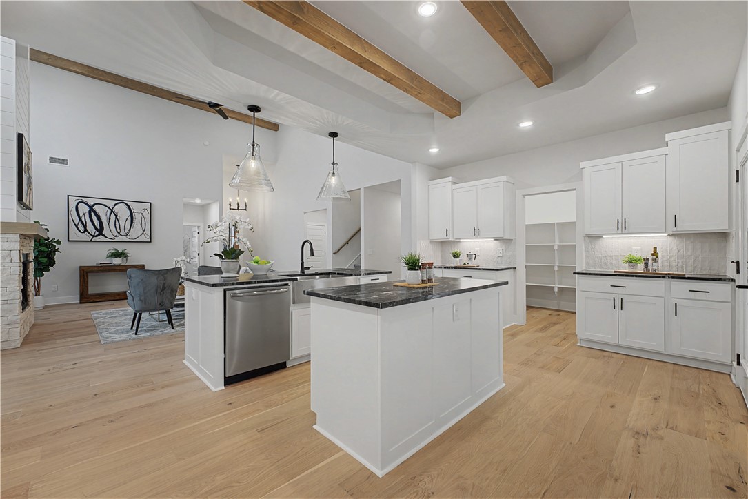 MAPLE ESTATES PH III-CENTERTON - Residential