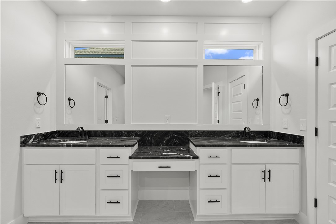 MAPLE ESTATES PH III-CENTERTON - Residential