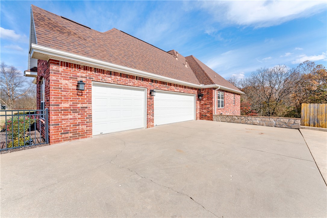 Hunts Lakeside Estates - Residential