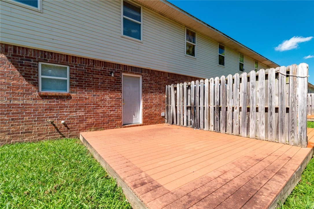 Benton Ridge Sub Siloam Spgs - Residential Lease