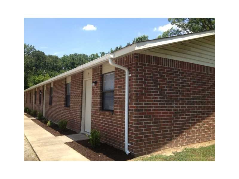 Easy to rent, all units renovated and include all appliances, except washer and dryer.  Washer/Dryer hookups included.  Gross Income Potential $26,400.  3 units rent for $550 and 1 unit rents for $500 due to a long term tenant.