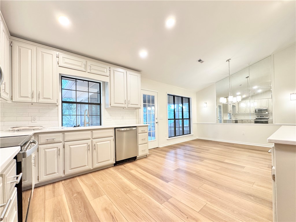 Country Club Estates - Residential Lease