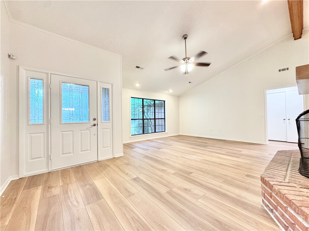 Country Club Estates - Residential Lease