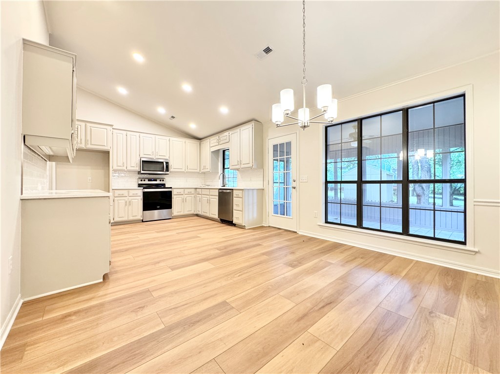 Country Club Estates - Residential Lease
