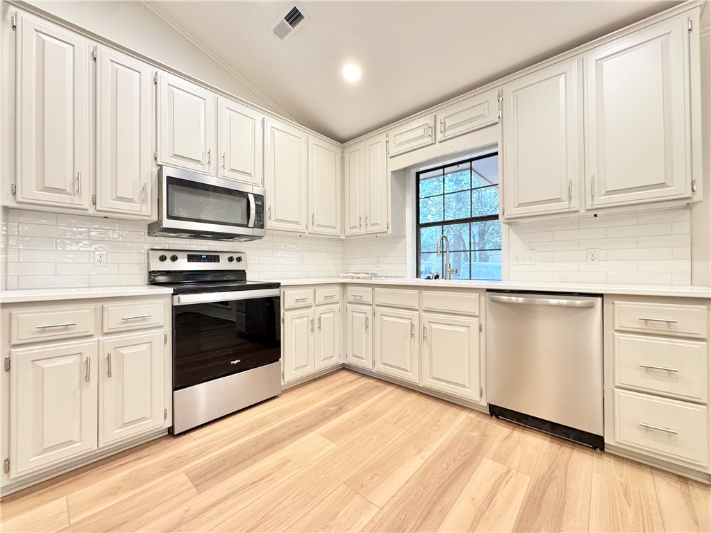Country Club Estates - Residential Lease