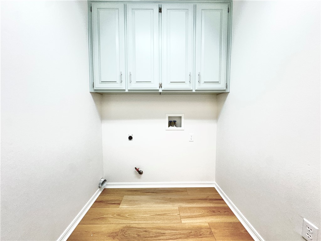 Country Club Estates - Residential Lease