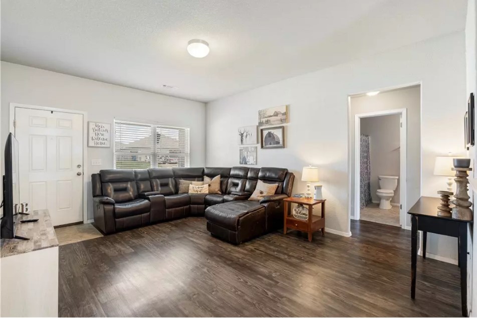 Silver Meadows Ph 1 2017 Highfill - Residential Lease