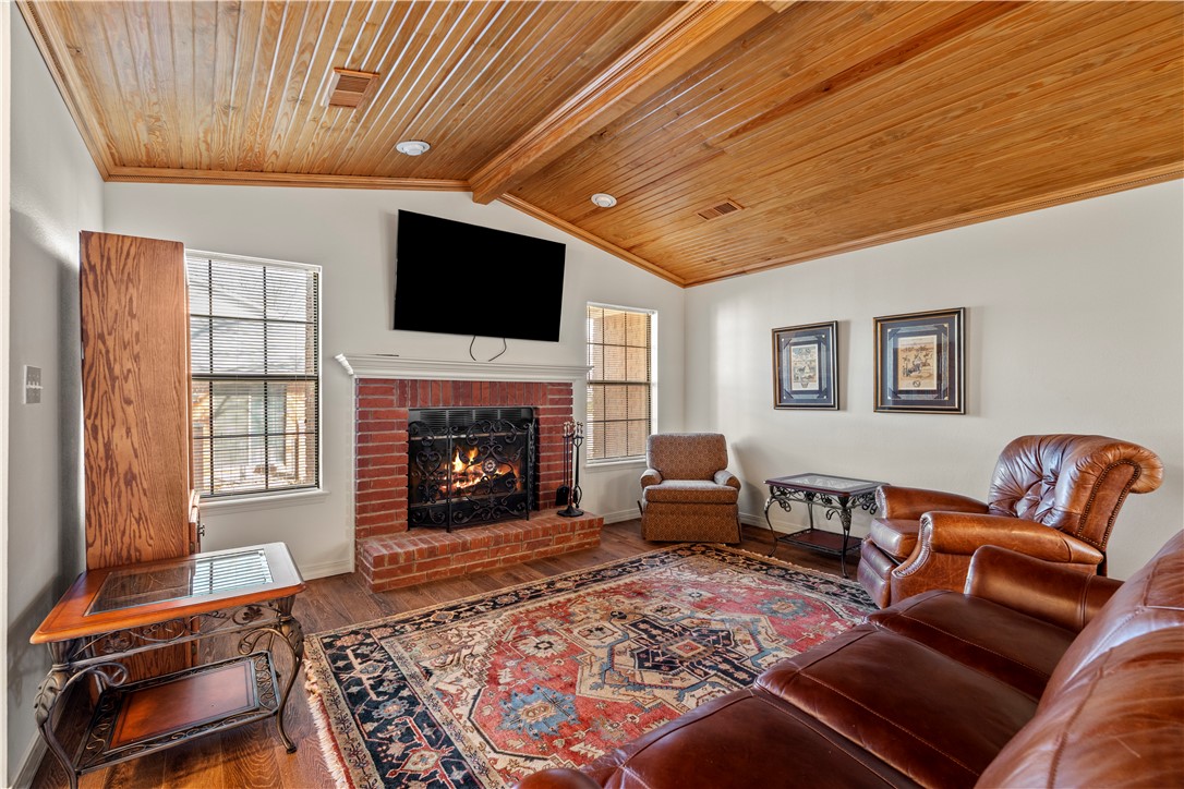 Brooken Oaks - Residential