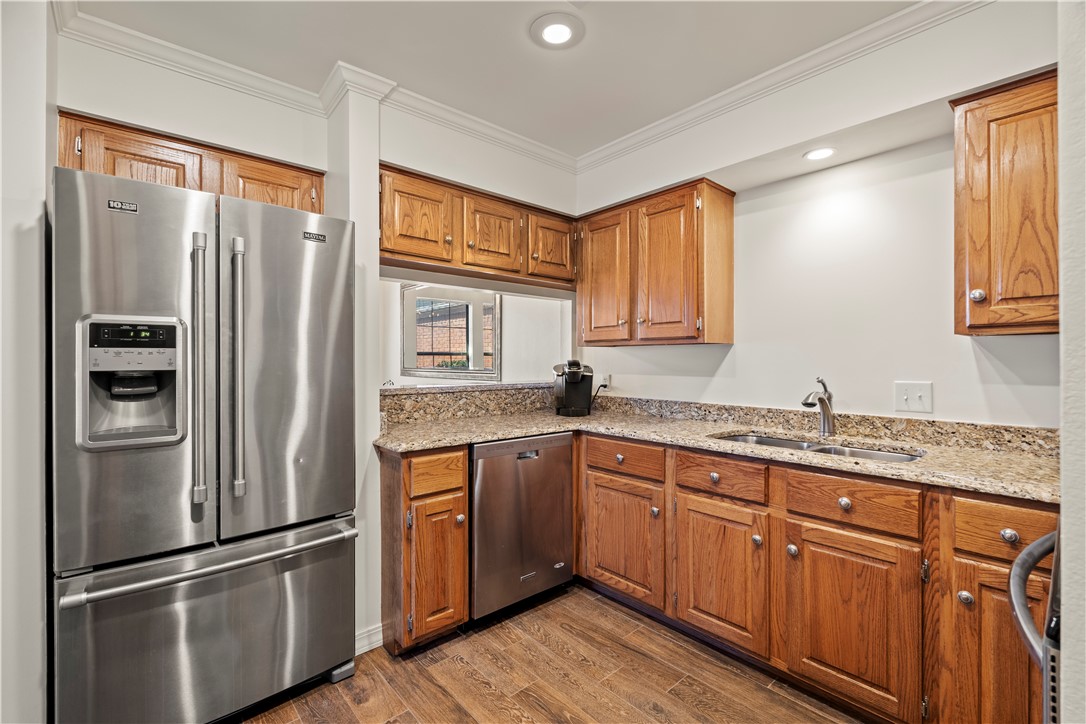 Brooken Oaks - Residential
