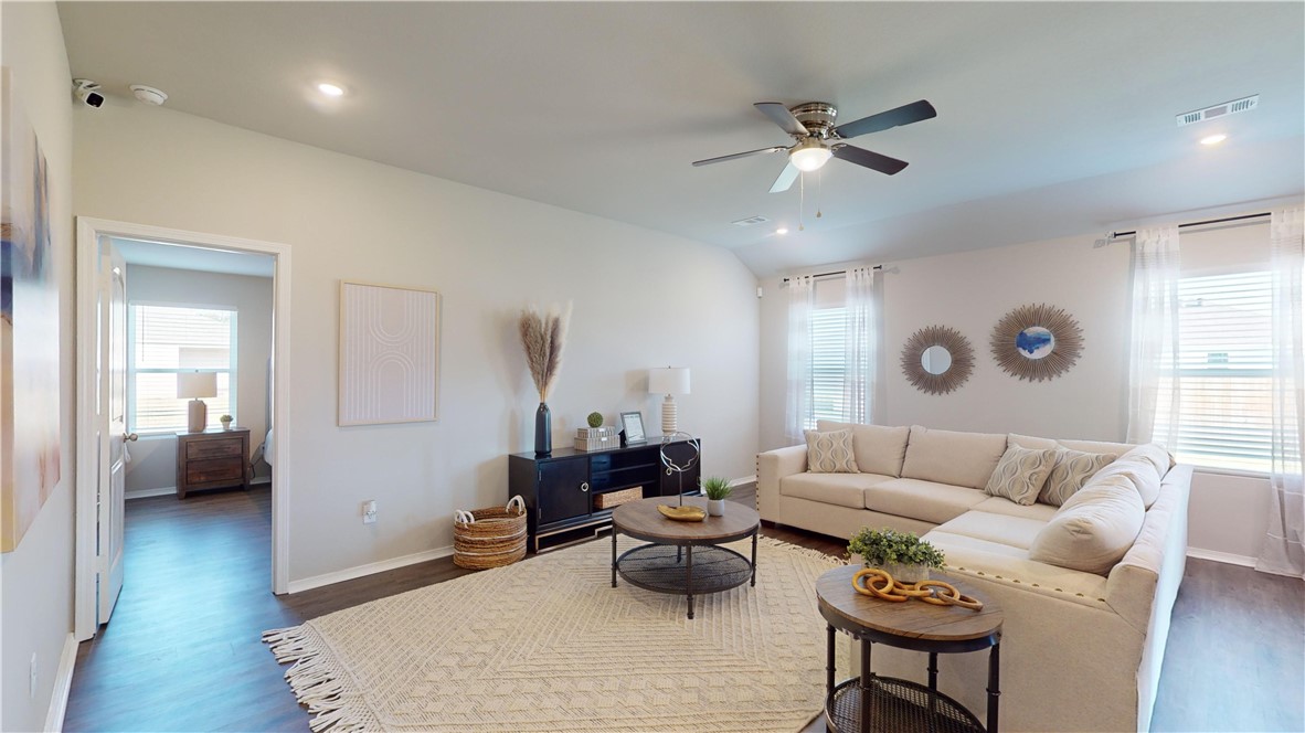 STOKENBURY FARMS PH VI - Residential
