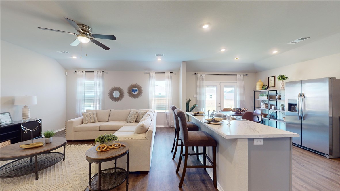 STOKENBURY FARMS PH VI - Residential
