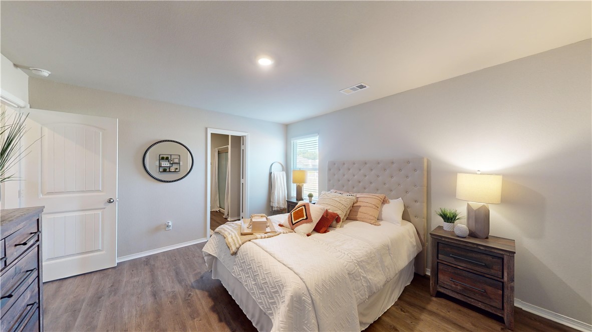 STOKENBURY FARMS PH VI - Residential