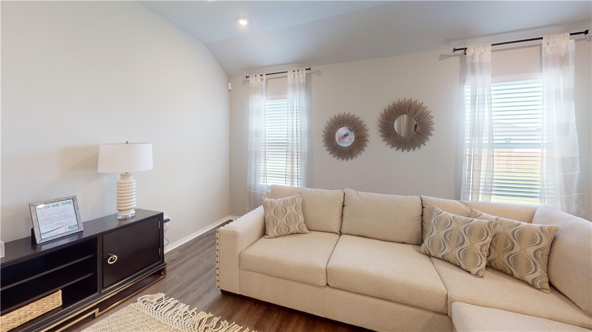 STOKENBURY FARMS PH VI - Residential