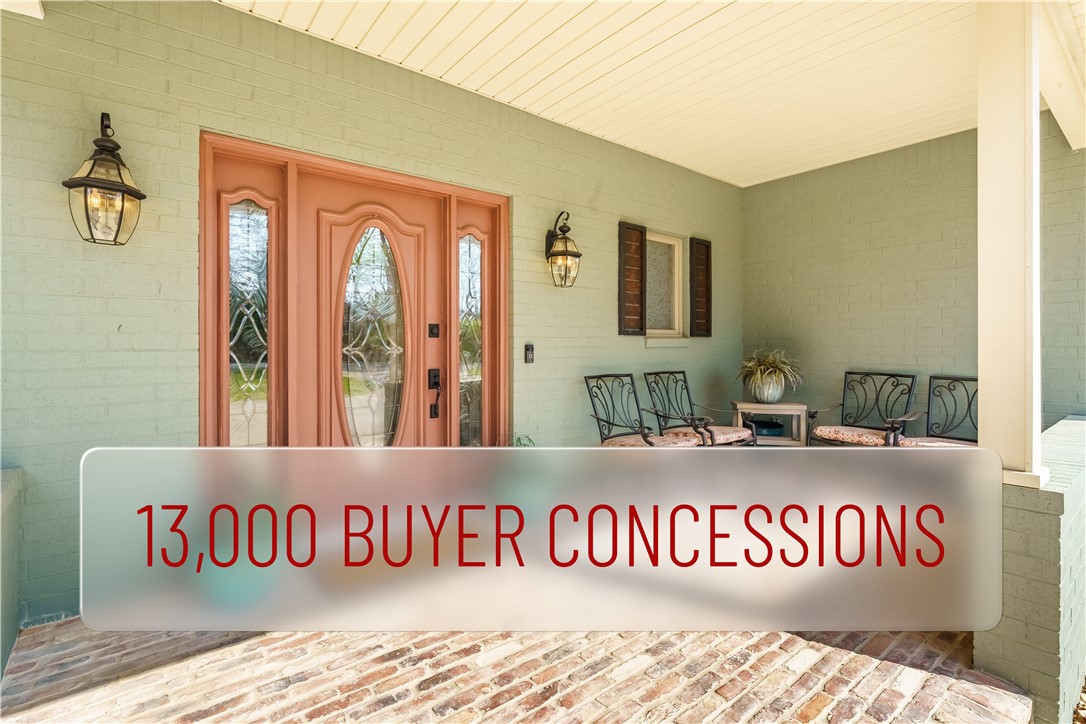 A PRICE DROP YOU CAN'T REFUSE + 13K INCENTIVES + HOME WARRANTY! Huskins Home is minutes to the 49, 1/2 mile to Highlands Recreation & Dining! This home has a list of recent updates & waiting for you to add your personal design & touch. A rare find in Bella Vista here is an abundance of space waiting just for you. 2 levels, 3Bd's, 3.5Ba's, 4,231Sqft, 1.14acres, 3 parcels; providing you plenty of natural privacy. M Level welcomes you in w/ oversized windows allowing natural light into to every room. 2 Primary Suites, 2 living & dining areas—formal & casual. The kitchen offers ample storage & counter space for cooking & entertaining needs, while a sun-filled screened porch creates a perfect place for year-round relaxation. Each level w/ a F.Place, adding warmth & charm. The L. Level has living/ flex space, ideal for work, hobbies or guests. Last but not least step outside to a flat backyard + firepit—perfect for quiet evenings of enjoyment.
Recently Appraised, Roof 2020, HVAC 2022, Newer WHtr. HOME IS WINTERIZED