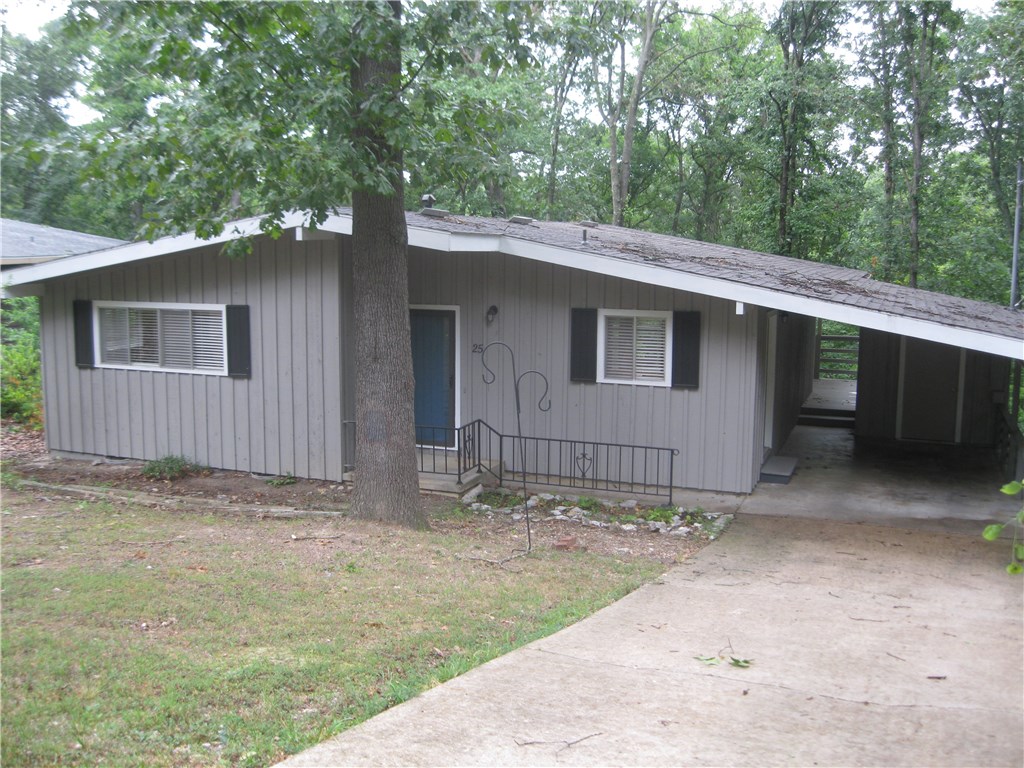Great home in the Avondale Subdivision. Features include 2 bedrooms,  1 1/2. Laminate plank flooring. Huge deck overlooking wooded area.