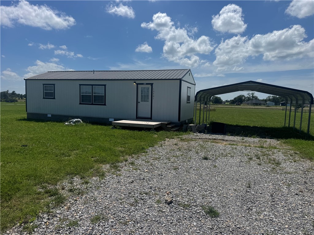 22-18-33-RURAL - Residential