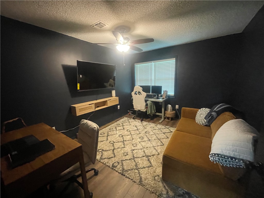 KINMAN - Residential
