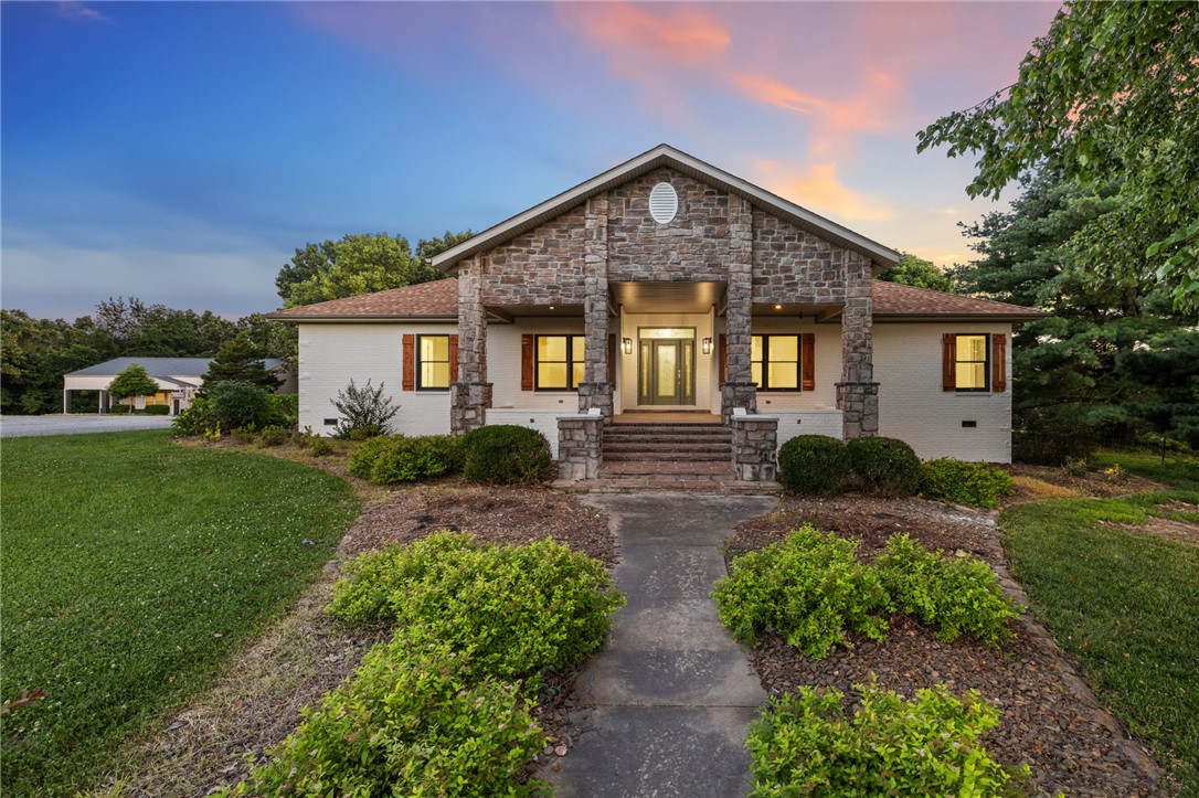Fully remodeled custom home with private pool and pool house. Get lost in the privacy of 9.42 manicured acres that are only 20 minutes from the new Walmart Home Office & Downtown Bentonville. The 3,000 square foot shop building with living quarters and RV storage provides for ample storage.  Also listed as MLS# 1332421 & 1333504.