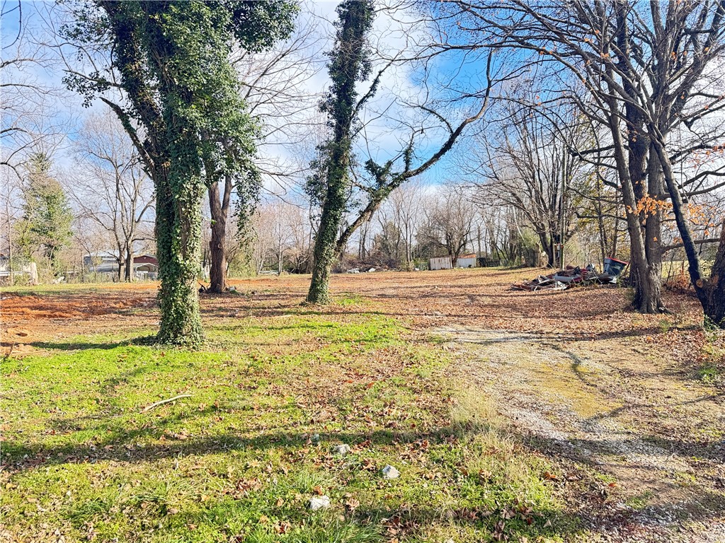 19-18-29 - Land