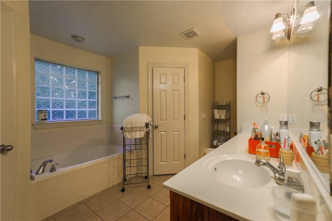 Post Meadows Rogers - Residential