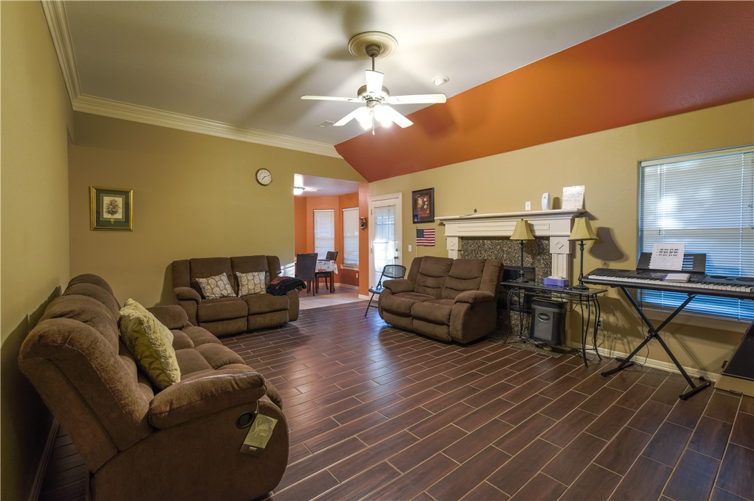 Post Meadows Rogers - Residential