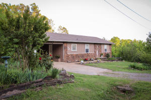 Haddox Springs Villa - Residential