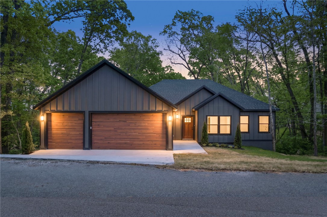 Measured 1,817 SF! 4BR/2BA new build on a sewer lot with 3-car garage, steps to  a trail entrance (Lago Vista) & minutes to Lake Avalon. Open floor plan: front bedroom/office, two secondary bedrooms on right, and a private primary suite off the kitchen on left. Kitchen features quartz countertops, gold hardware & an island.
Primary bath offers dual closets, dual vanities, large tub and separate shower. Modern exterior & designer touches, plus a back deck & low-maintenance yard. *Roof is Tamco Titan XL (class 3 shingle).