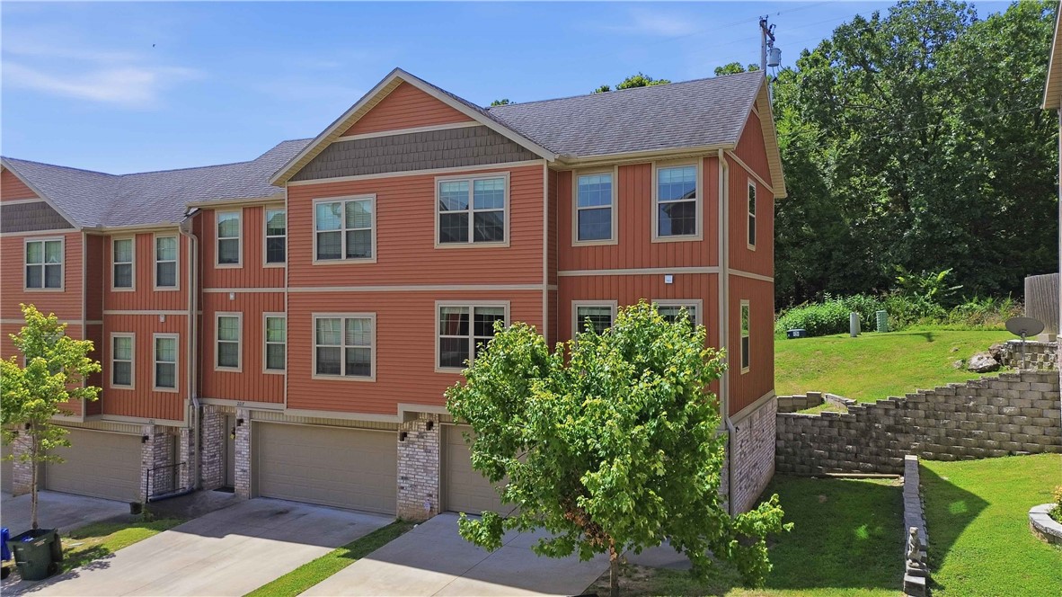 Hawkins House At Shiloh - Residential