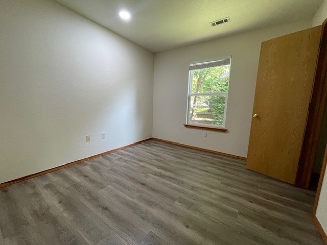 Oak Village Sub Rogers - Residential Lease