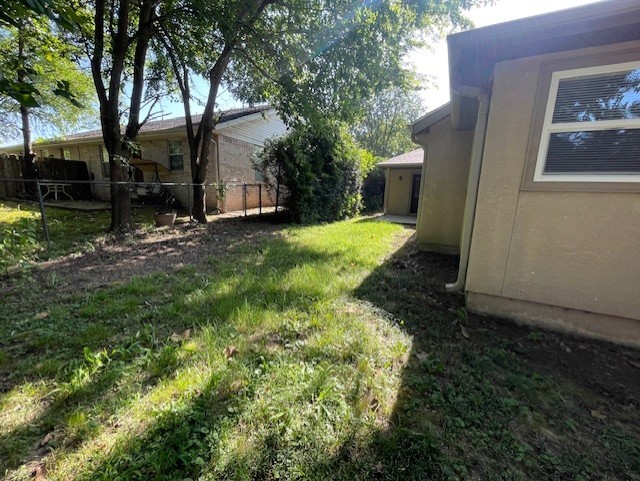Oak Village Sub Rogers - Residential Lease