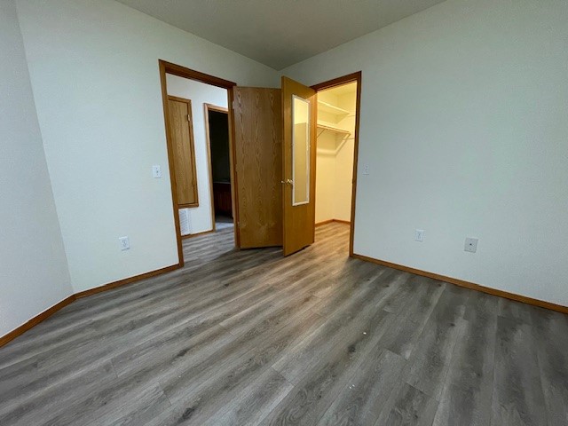 Oak Village Sub Rogers - Residential Lease