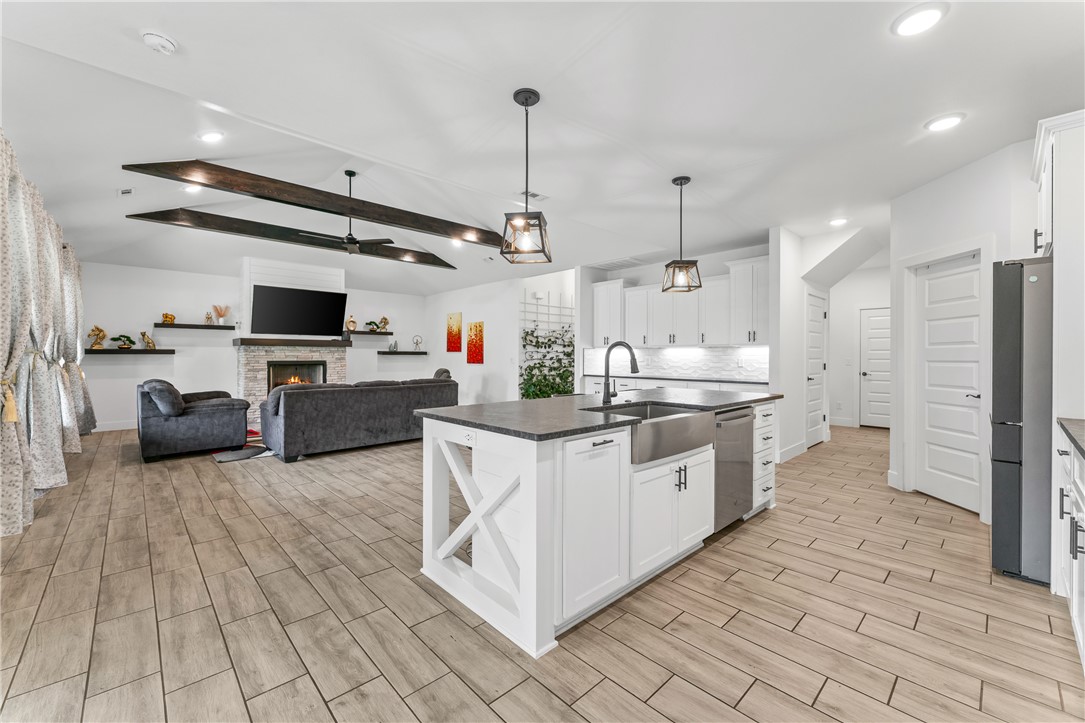 Maple Estates Ph Ii Centerton - Residential