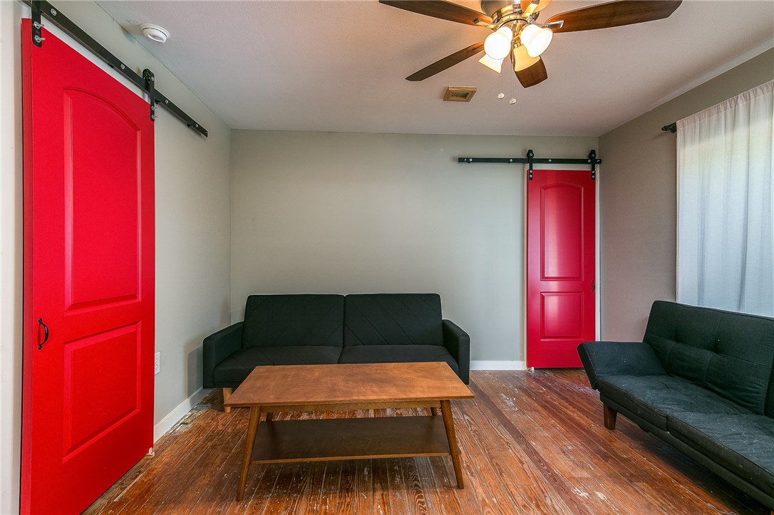 J Wade Sikes Park Add Rogers - Residential Lease