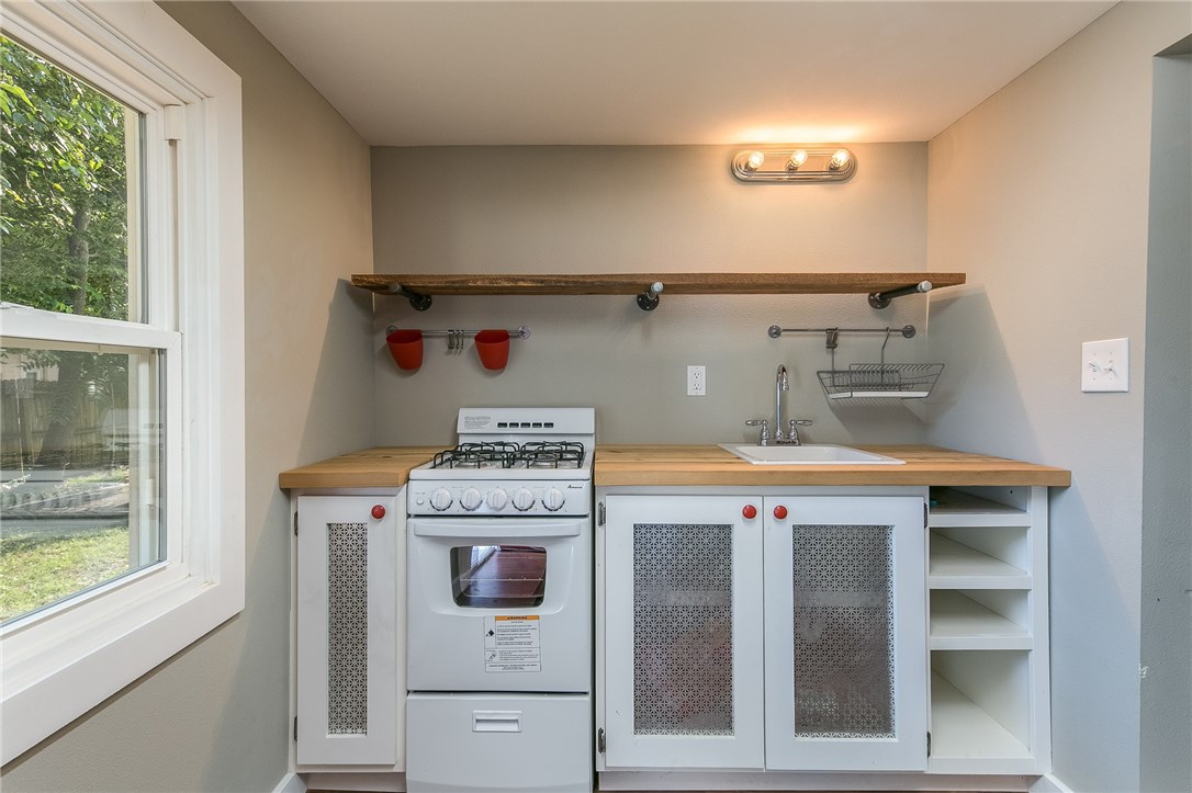 J Wade Sikes Park Add Rogers - Residential Lease