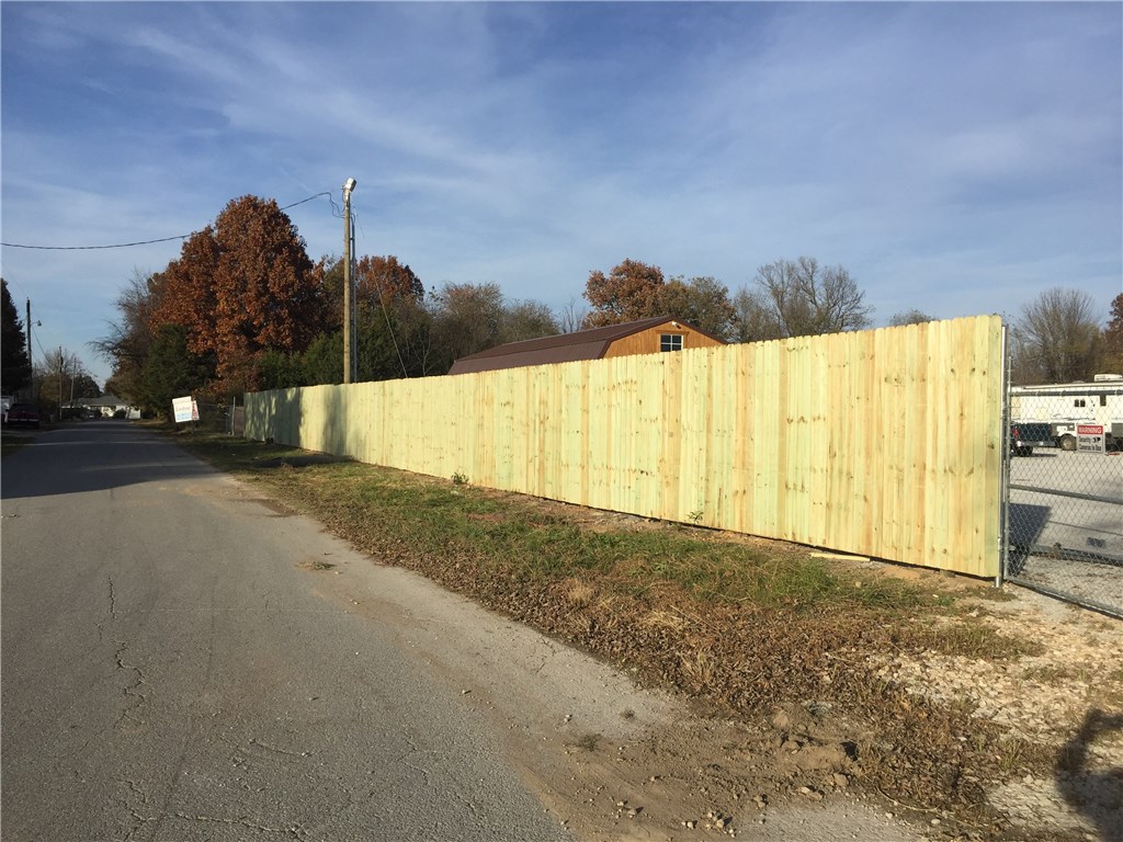 Springdale Outlots - Commercial Sale