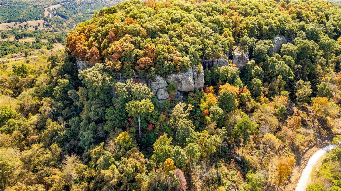 Round Mountain Estates - Land